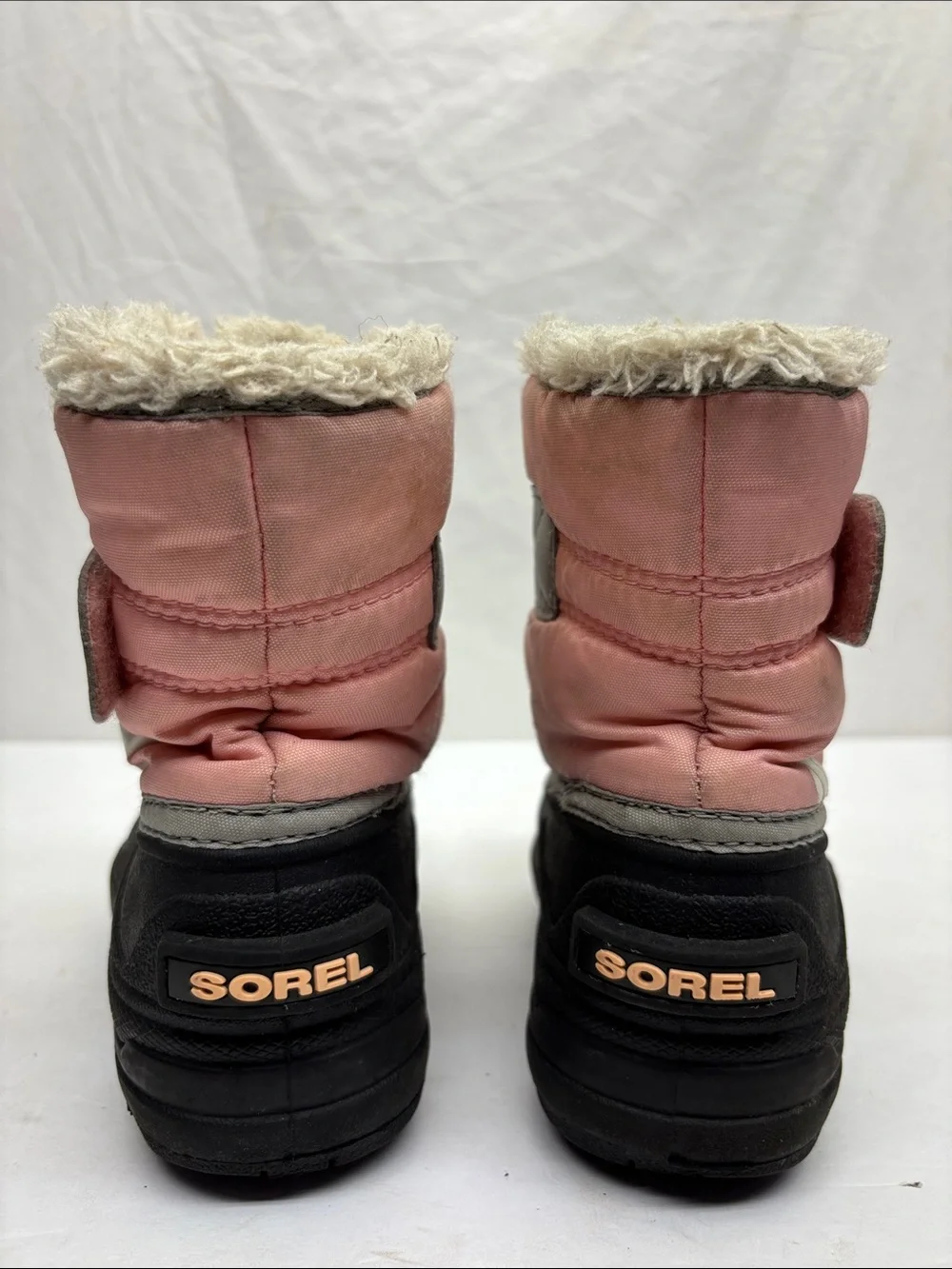 Sorel pink boots, size 9 toddler girl, box 72